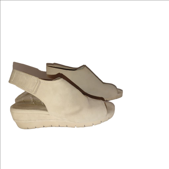 Nurture by Lamaze Suede Sandals Size 7M - Picture 1 of 5